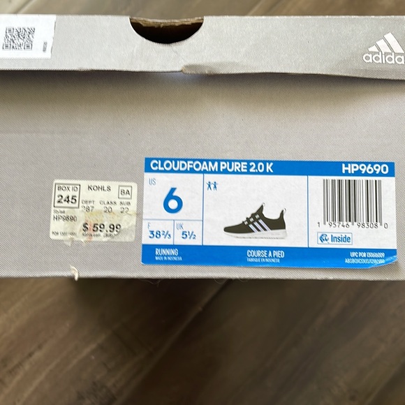 Adidas running girls shoes . - Picture 4 of 8